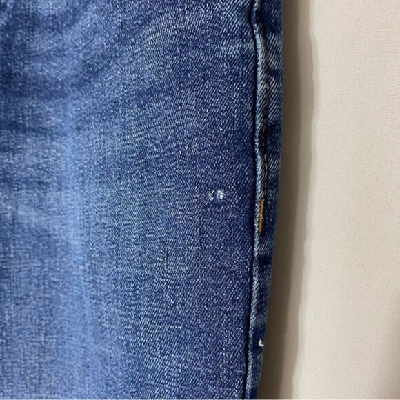 Old Navy Med Wash Basic Loose Built In Tough Built In Flex Straight Leg Jeans 29 - Picture 8 of 16